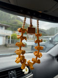 puakenikeni car lei