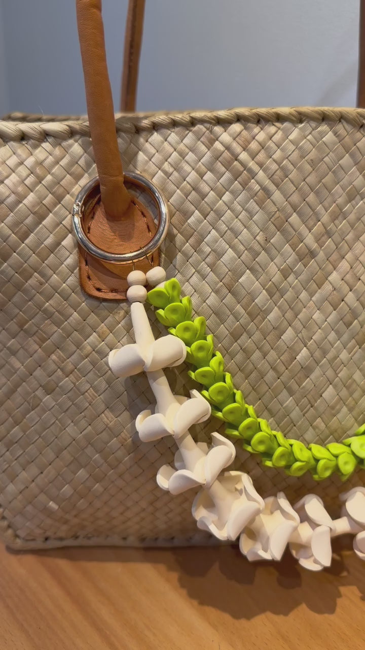 Purse Lei